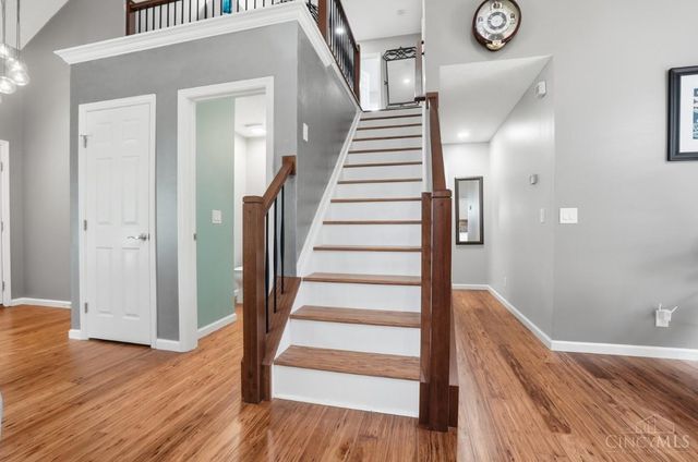 829 Hamlin Drive, Hamilton Twp, OH 45039
