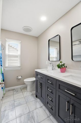 829 Hamlin Drive, Hamilton Twp, OH 45039