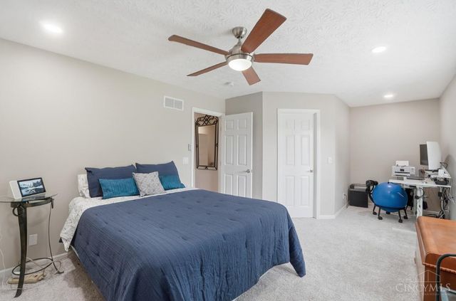 829 Hamlin Drive, Hamilton Twp, OH 45039