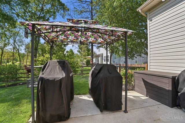 829 Hamlin Drive, Hamilton Twp, OH 45039