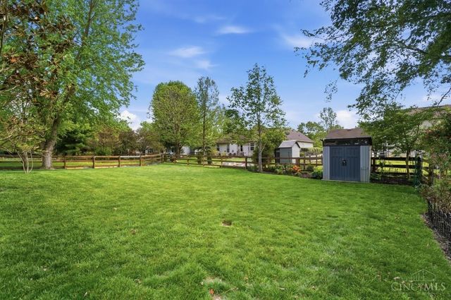 829 Hamlin Drive, Hamilton Twp, OH 45039
