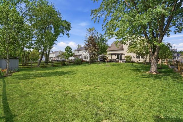 829 Hamlin Drive, Hamilton Twp, OH 45039
