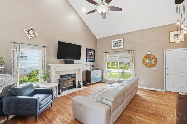 829 Hamlin Drive, Hamilton Twp, OH 45039