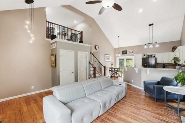 829 Hamlin Drive, Hamilton Twp, OH 45039