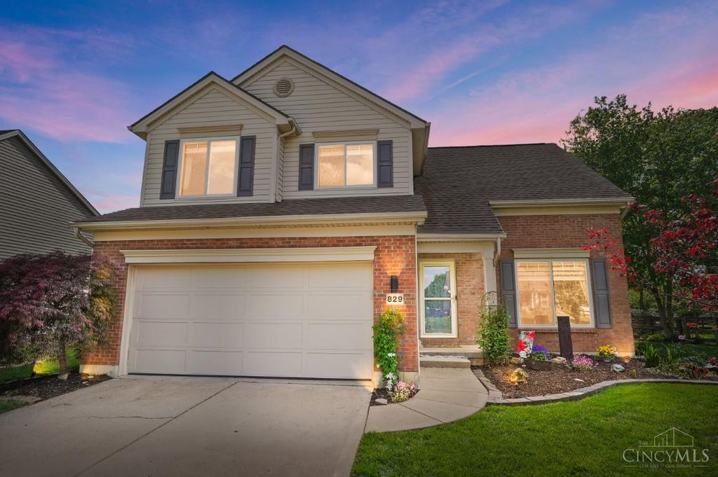 829 Hamlin Drive, Hamilton Twp, OH 45039