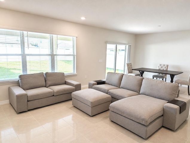 1213 MICHELANGELO LANE, Winter Haven, FL 33884