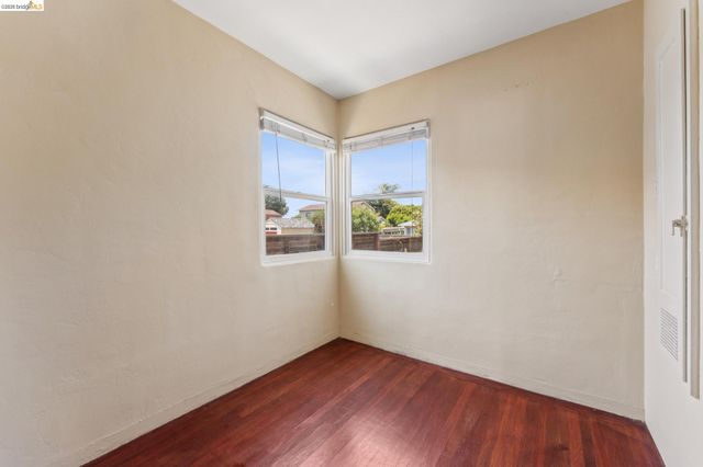 2879 Rheem Ave, Richmond, CA 94804