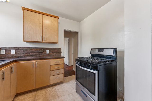 2879 Rheem Ave, Richmond, CA 94804