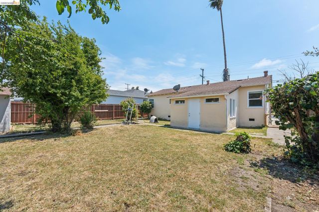 2879 Rheem Ave, Richmond, CA 94804