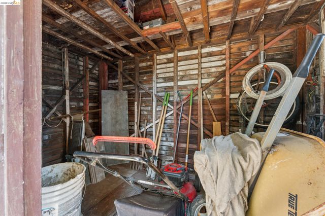 2879 Rheem Ave, Richmond, CA 94804