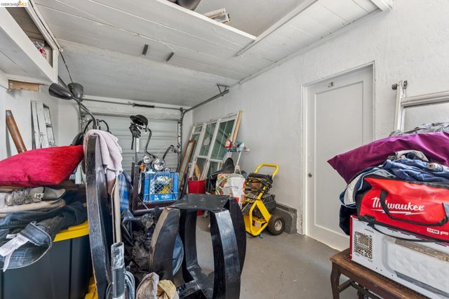 2879 Rheem Ave, Richmond, CA 94804