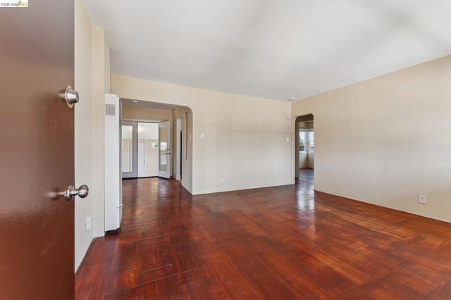 2879 Rheem Ave, Richmond, CA 94804