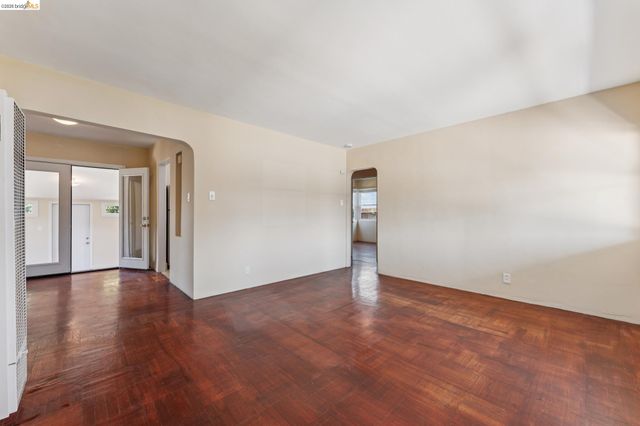 2879 Rheem Ave, Richmond, CA 94804