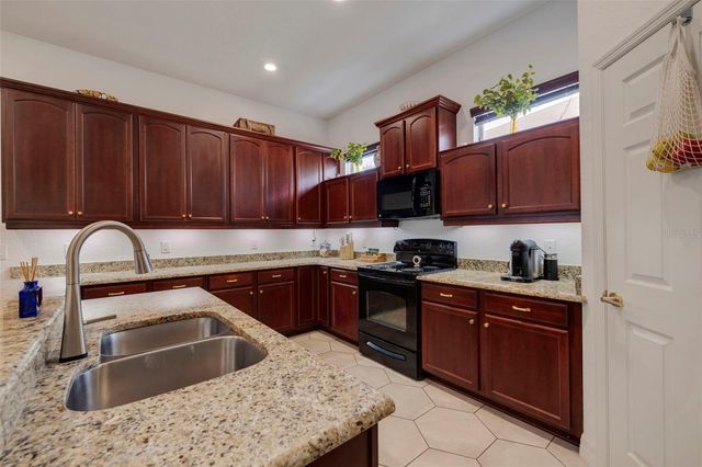 205 BENGAL CIRCLE, Oldsmar, FL 34677