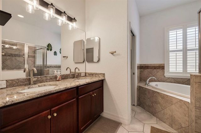 205 BENGAL CIRCLE, Oldsmar, FL 34677