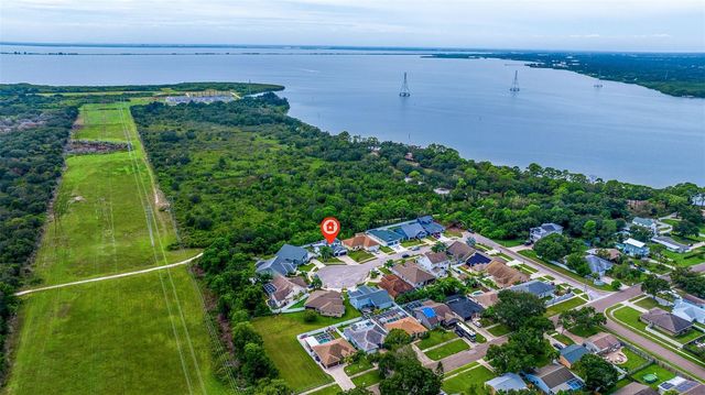 205 BENGAL CIRCLE, Oldsmar, FL 34677