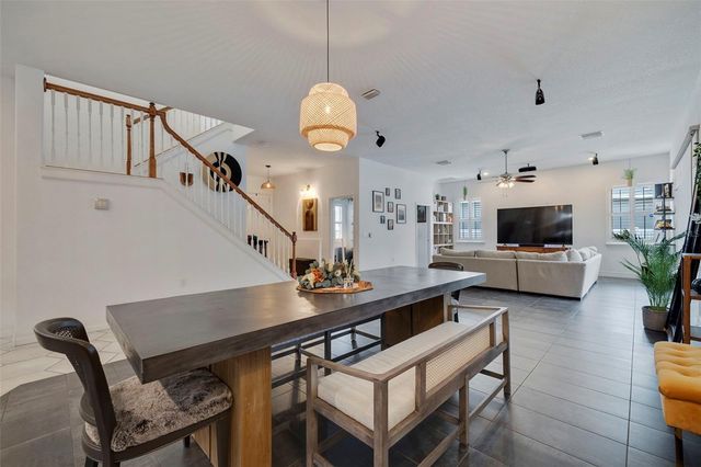 205 BENGAL CIRCLE, Oldsmar, FL 34677