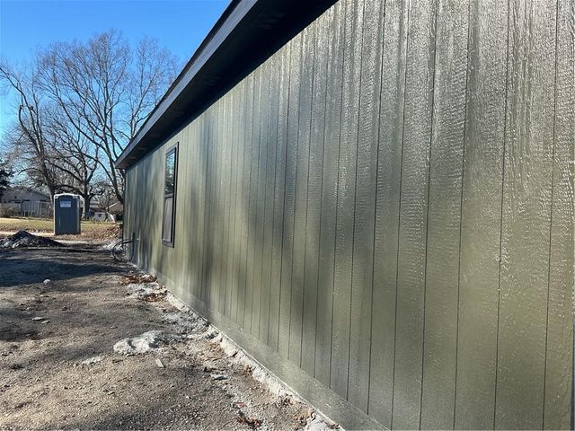 707 N Sycamore Street, Ottawa, KS 66067