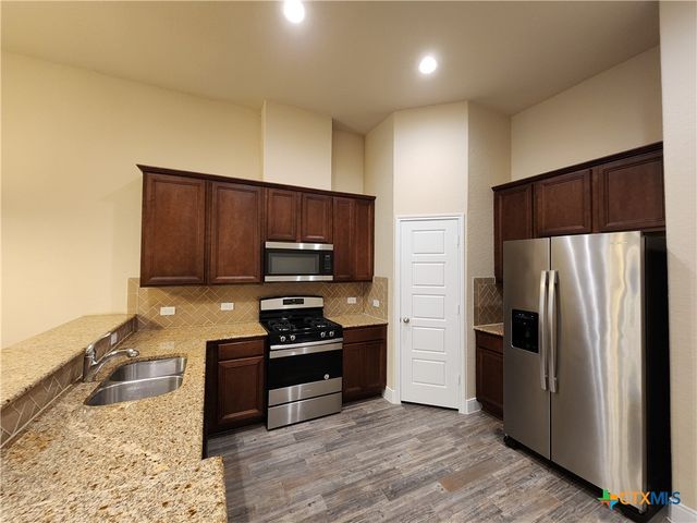 1241 Old Fm 306, New Braunfels, TX 78130