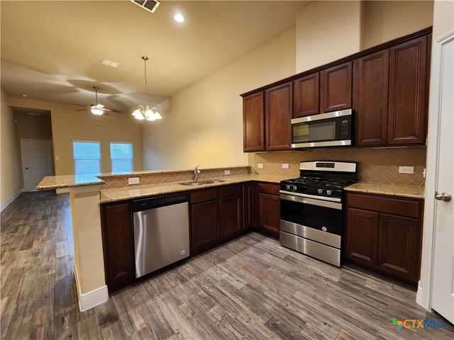 1241 Old Fm 306, New Braunfels, TX 78130