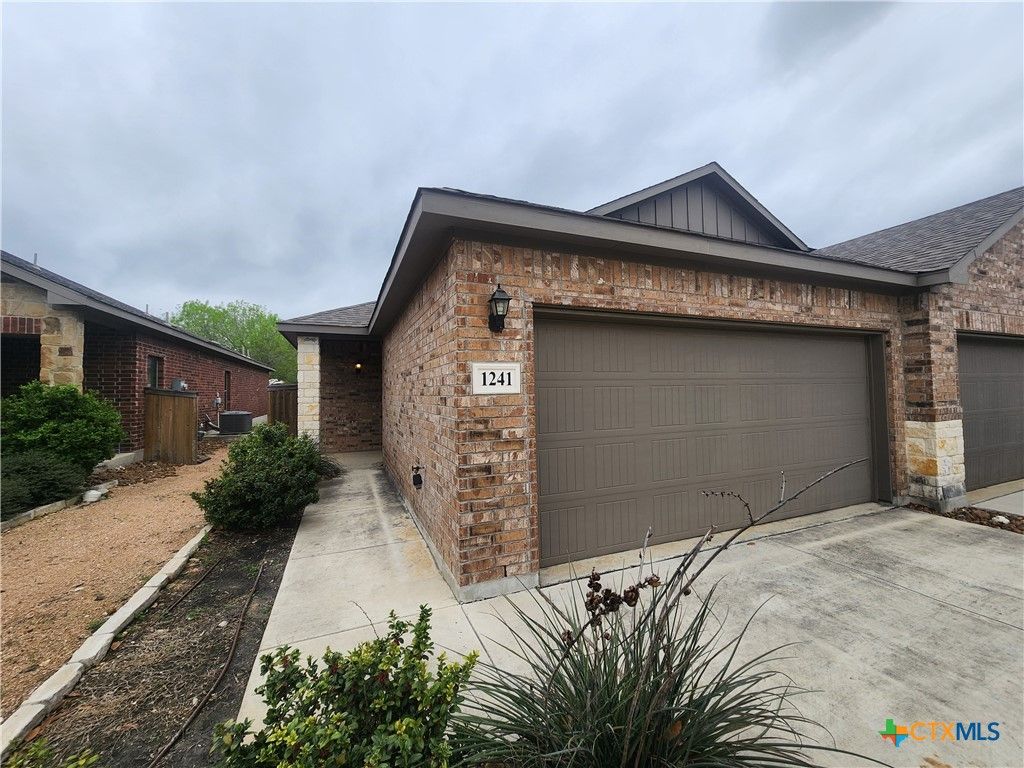 1241 Old Fm 306, New Braunfels, TX 78130