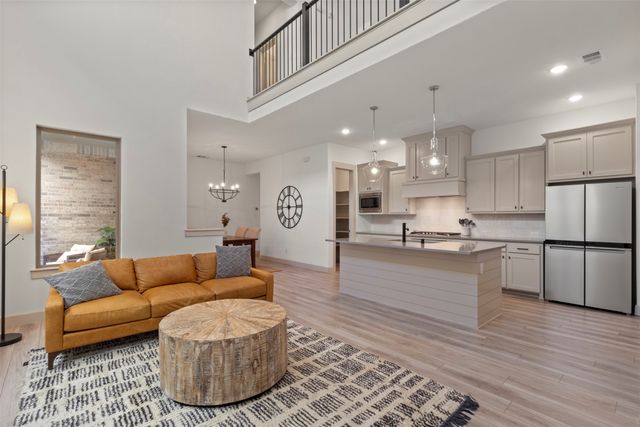212 Harbor Hills Drive, Flower Mound, TX 75028