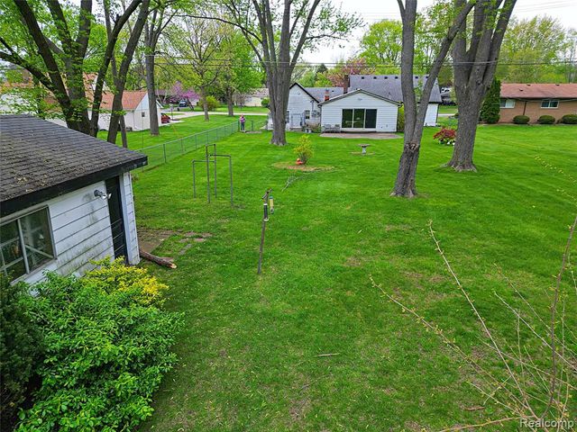 14040 Brookfield Street, Livonia, MI 48154