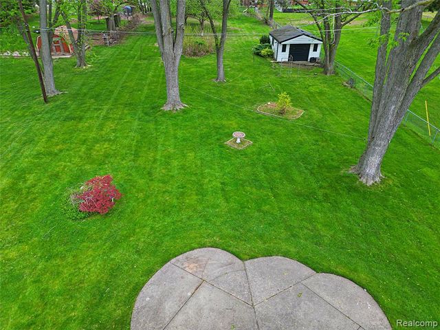 14040 Brookfield Street, Livonia, MI 48154