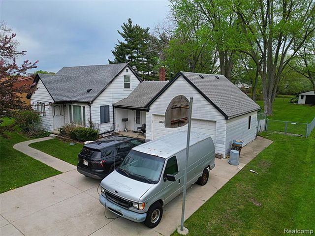 14040 Brookfield Street, Livonia, MI 48154