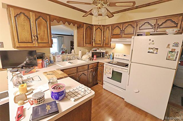 14040 Brookfield Street, Livonia, MI 48154