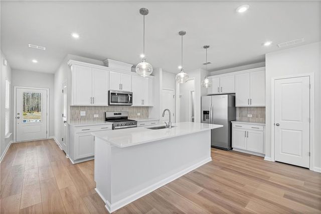 5691 Tillman Way, Powder Springs, GA 30127