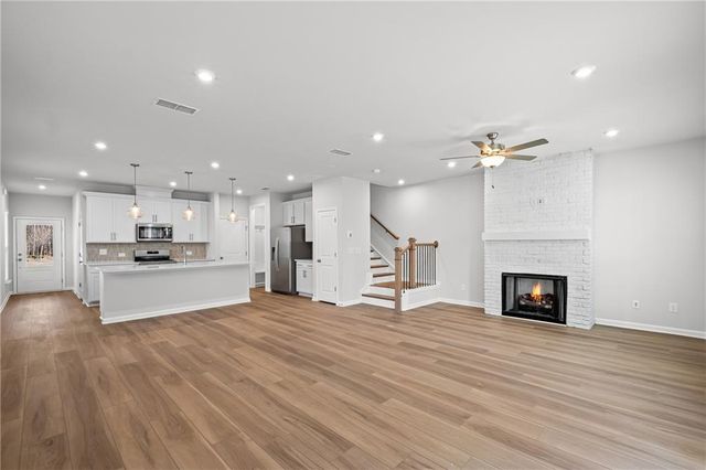 5691 Tillman Way, Powder Springs, GA 30127