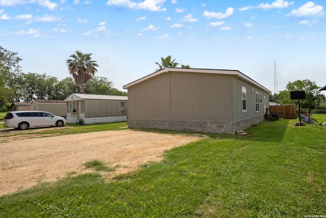 510 Cedar, Jourdanton, TX 78026