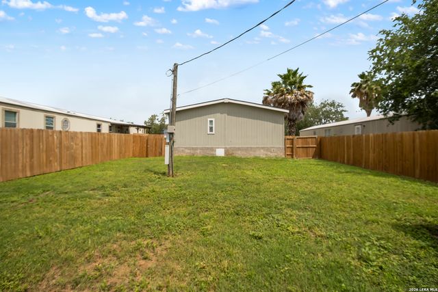 510 Cedar, Jourdanton, TX 78026