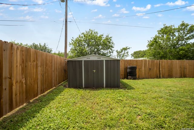 510 Cedar, Jourdanton, TX 78026