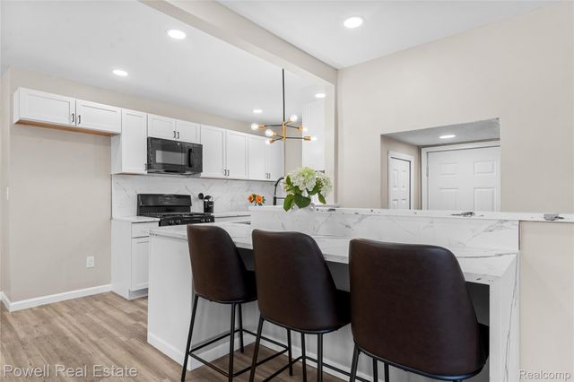 23421 W McNichols Road, Detroit, MI 48219