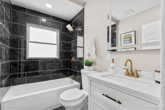 23421 W McNichols Road, Detroit, MI 48219