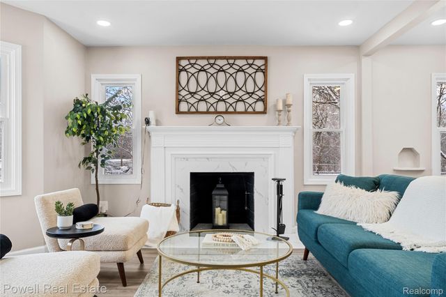 23421 W McNichols Road, Detroit, MI 48219