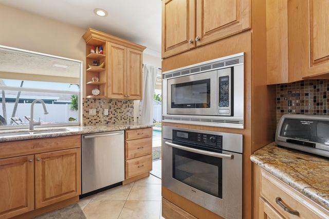 106 Orchard Ridge Lane, Boca Raton, FL 33431