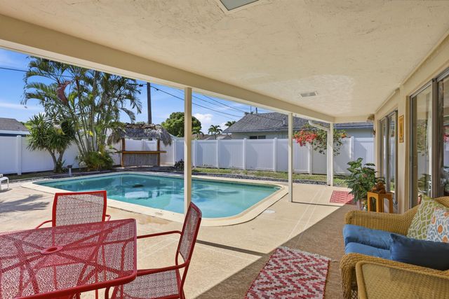 106 Orchard Ridge Lane, Boca Raton, FL 33431