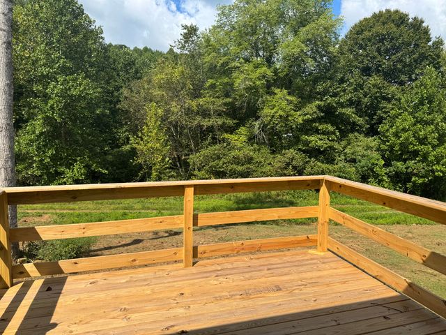 56 Whispering Oaks Lane, Manchester, KY 40962