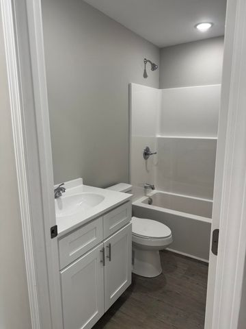 56 Whispering Oaks Lane, Manchester, KY 40962