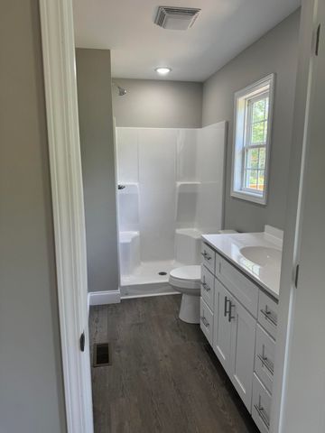 56 Whispering Oaks Lane, Manchester, KY 40962