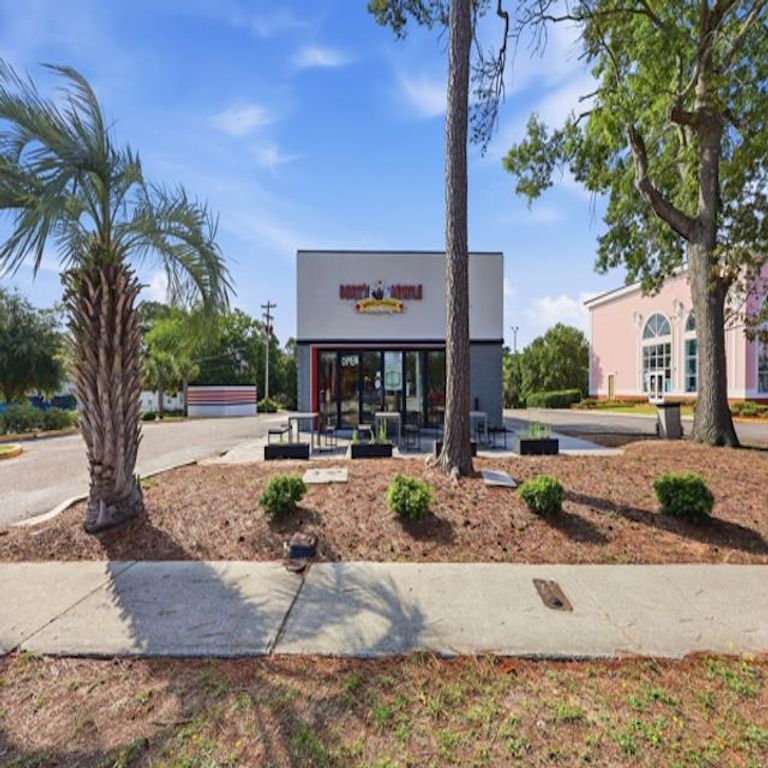 2297 S Kings Hwy., Myrtle Beach, SC 29577 — exterior