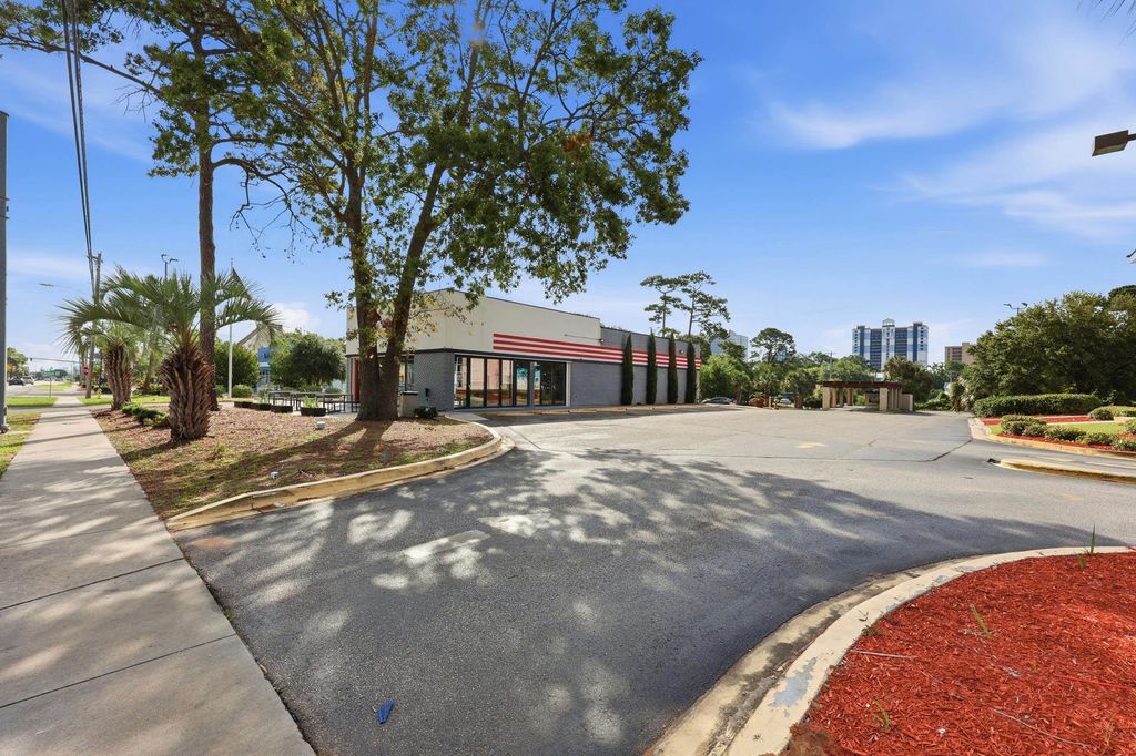 2297 S Kings Hwy., Myrtle Beach, SC 29577 — photo 3