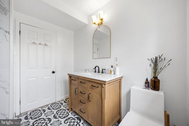 1204 CANBERWELL RD, Baltimore, MD 21228