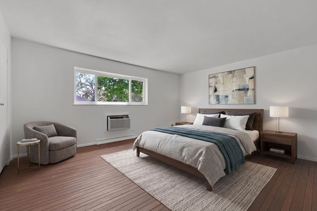 1534 Palmgren Drive, Glenview, IL 60025