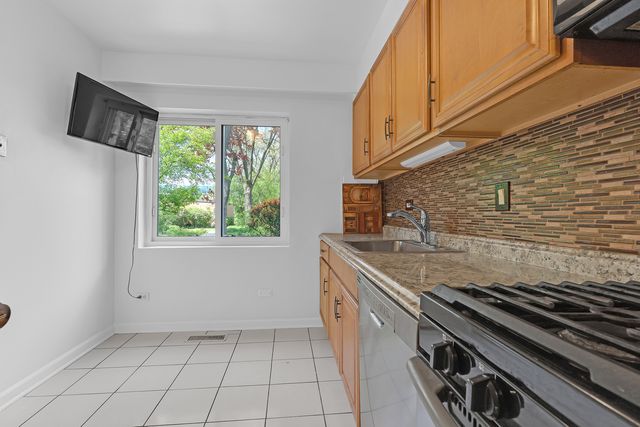 1534 Palmgren Drive, Glenview, IL 60025