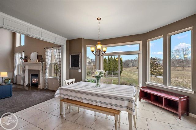 15833 Kingsway Drive, Macomb Twp, MI 48044