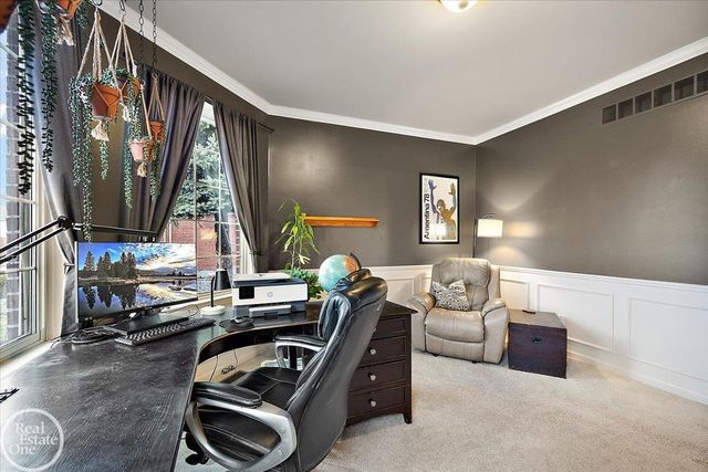 15833 Kingsway Drive, Macomb Twp, MI 48044